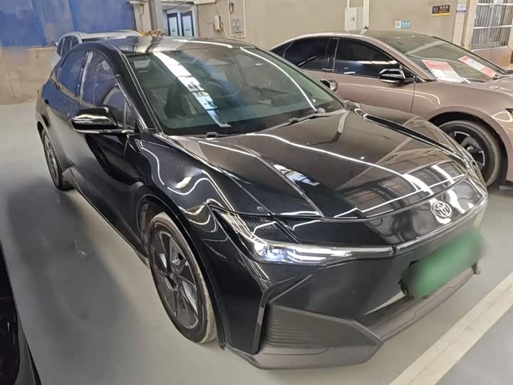 Фото 4 - Toyota bZ3