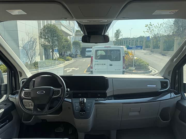 Фото 9 - Ford Transit T8