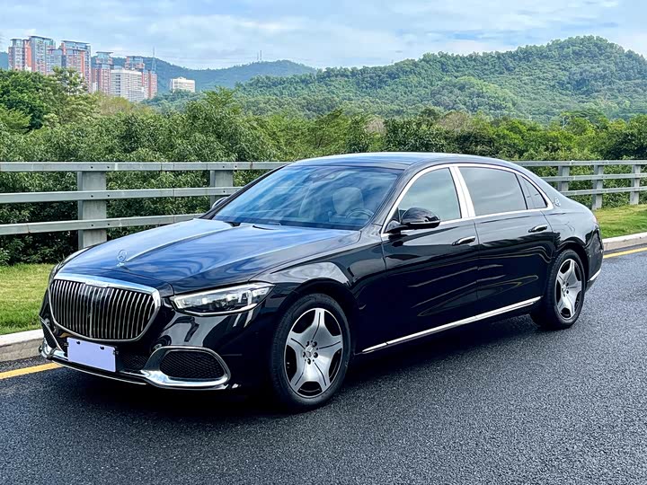 Фото 1 - Mercedes-Benz Maybach S-Class