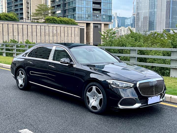 Фото 3 - Mercedes-Benz Maybach S-Class