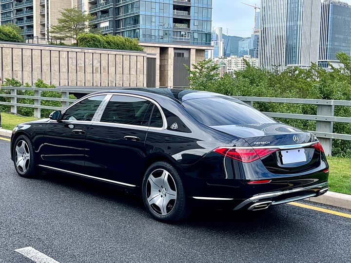 Фото 4 - Mercedes-Benz Maybach S-Class