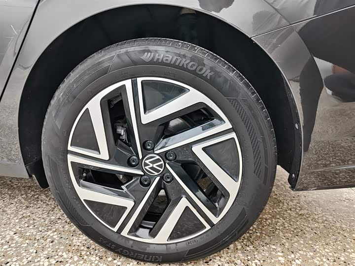 Фото 7 - Volkswagen Sagitar L