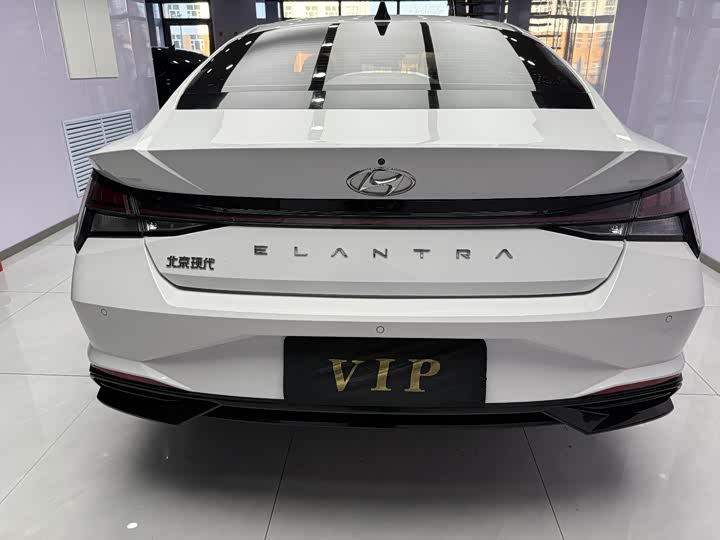 Фото 3 - Hyundai Elantra N line