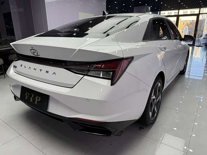 Фото 4 - Hyundai Elantra N line