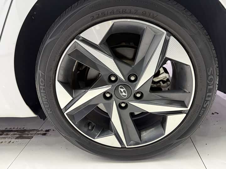 Фото 7 - Hyundai Elantra N line