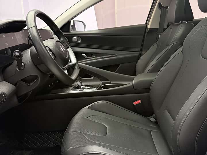 Фото 9 - Hyundai Elantra N line