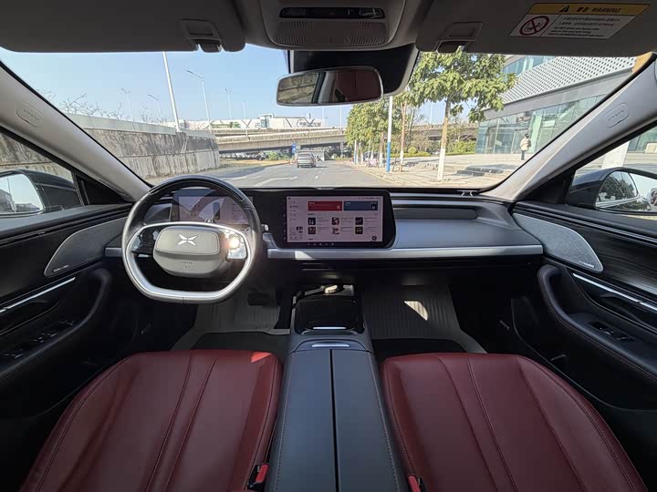 Фото 8 - XPeng P7