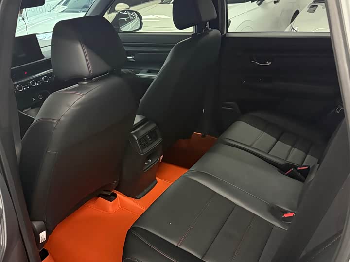 Фото 6 - Honda CR-V