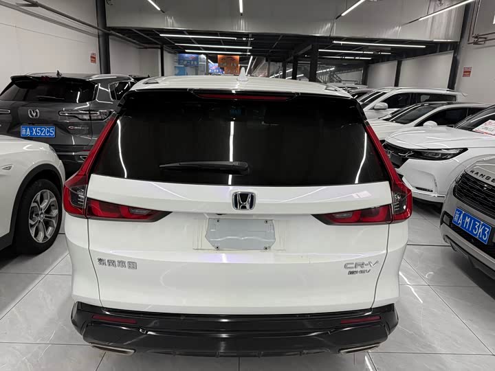 Фото 7 - Honda CR-V