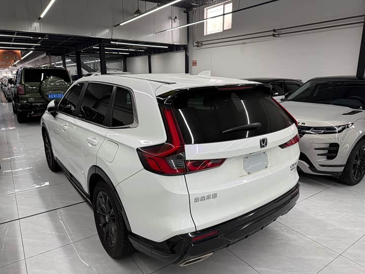Фото 9 - Honda CR-V
