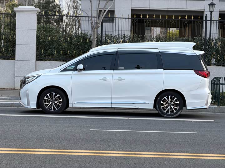 Фото 6 - GAC Trumpchi M8