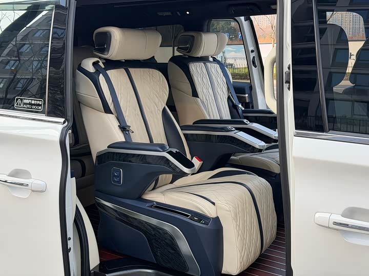 Фото 9 - GAC Trumpchi M8