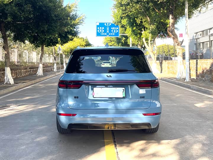 Фото 5 - LiXiang One