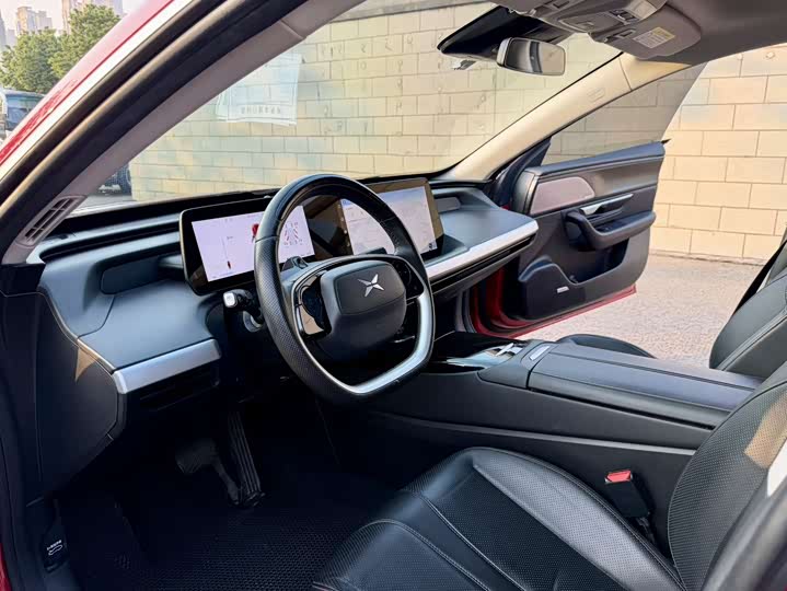 Фото 6 - XPeng P7