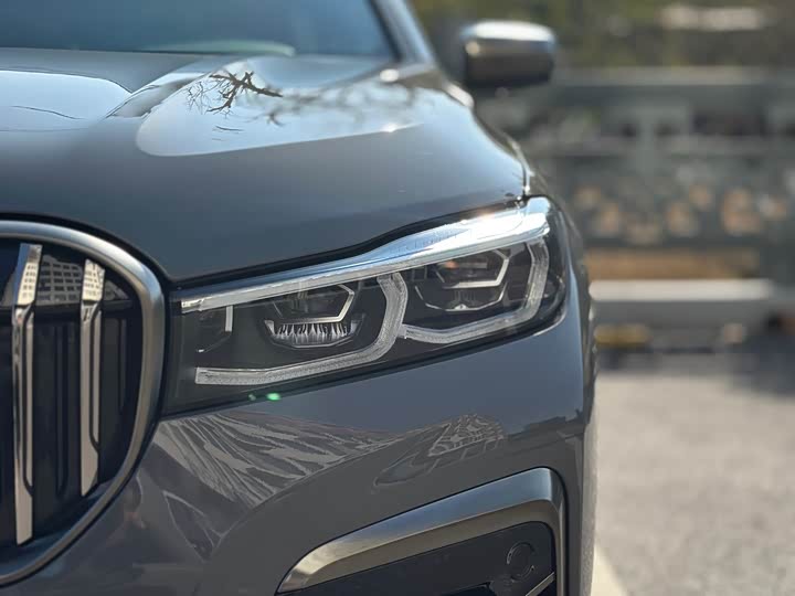 Фото 6 - BMW 7 Series