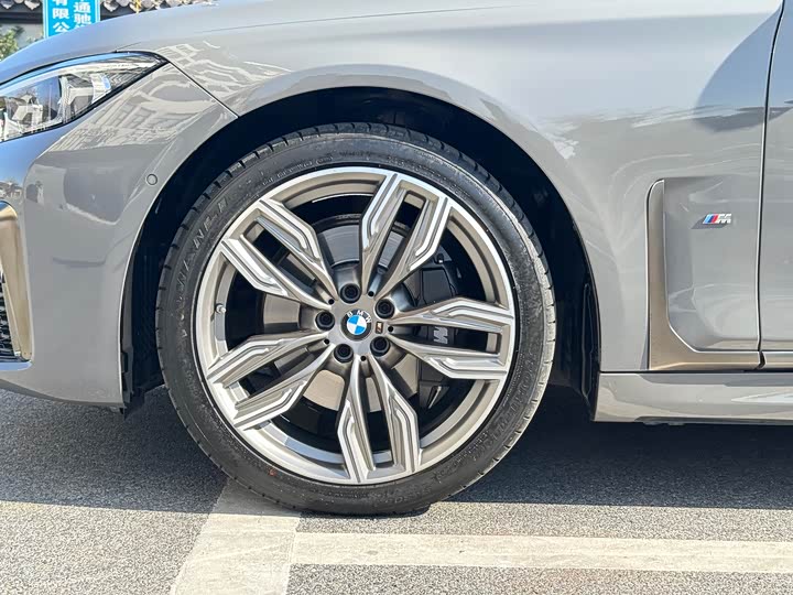 Фото 7 - BMW 7 Series