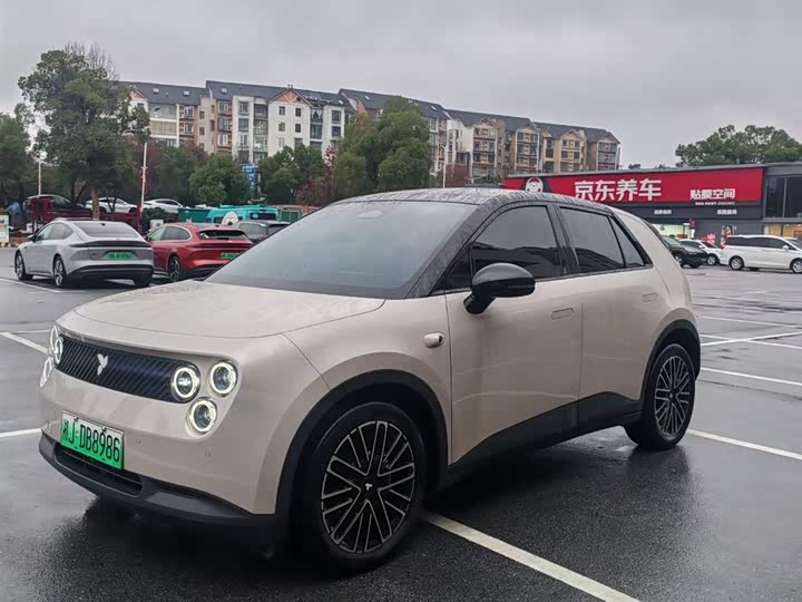 Фото 1 - Geely Geometry E Firefly