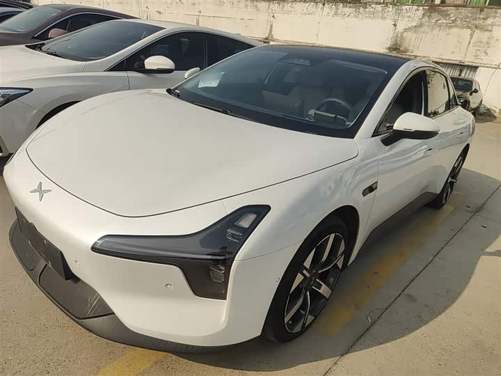 Фото 1 - XPeng Mona M03