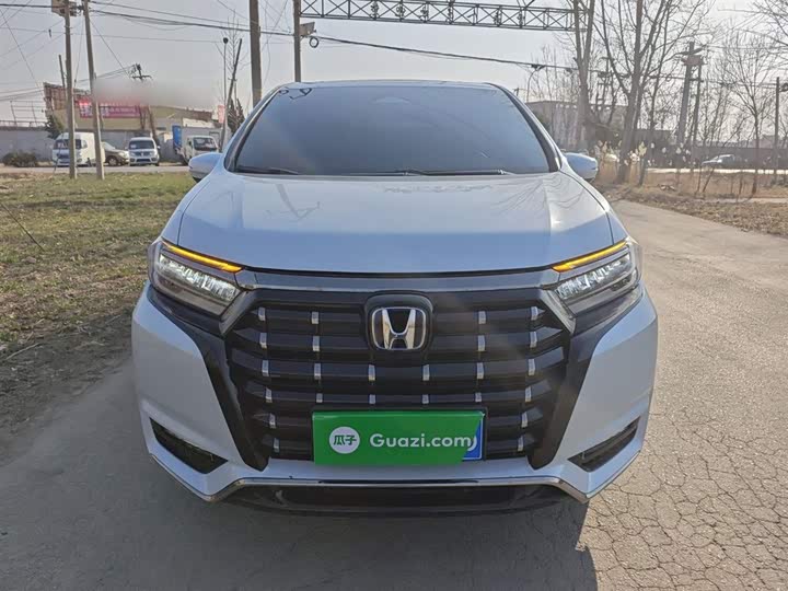 Фото 3 - Honda Elysion