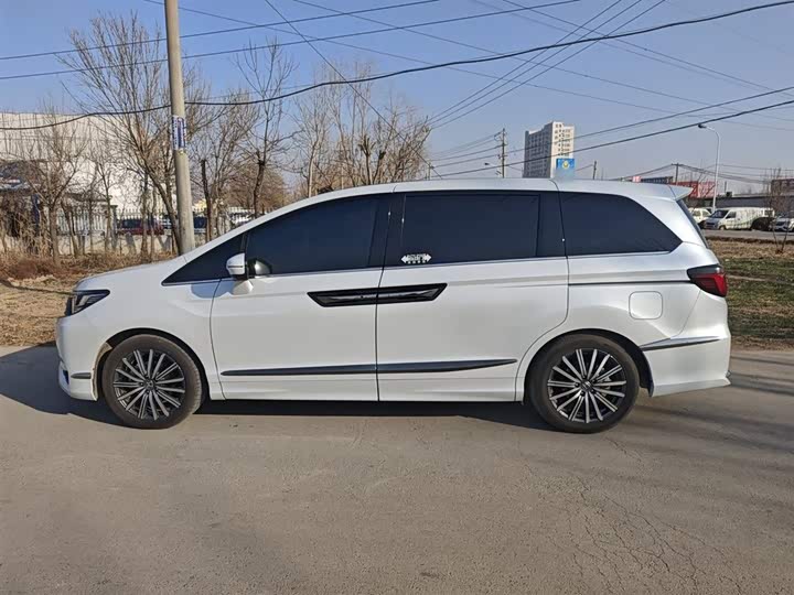 Фото 5 - Honda Elysion