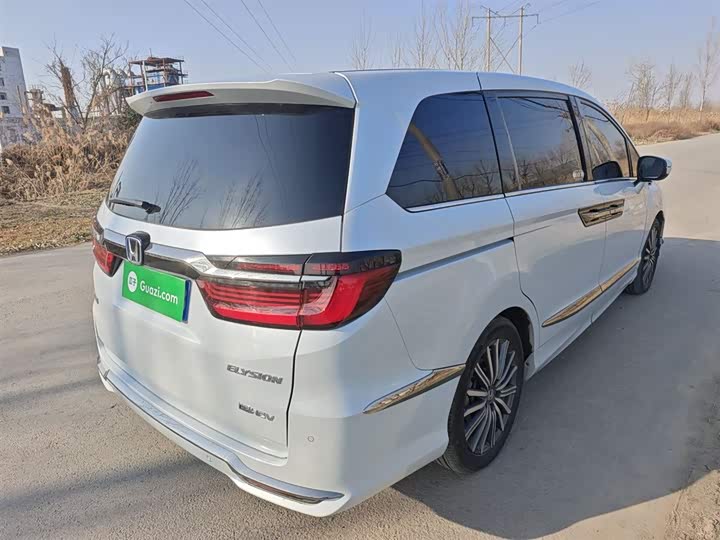 Фото 7 - Honda Elysion