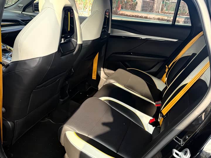 Фото 5 - MG Motor 5 Scorpio