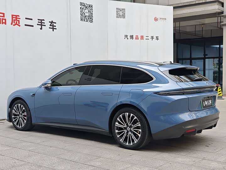 Фото 6 - Nio ET5T