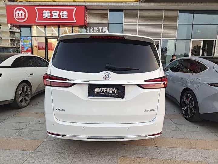 Фото 5 - Buick GL8 ES