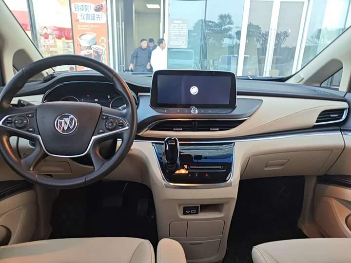 Фото 9 - Buick GL8 ES