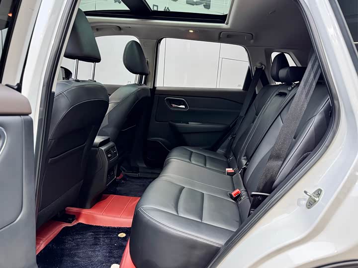 Фото 8 - Nissan X-Trail