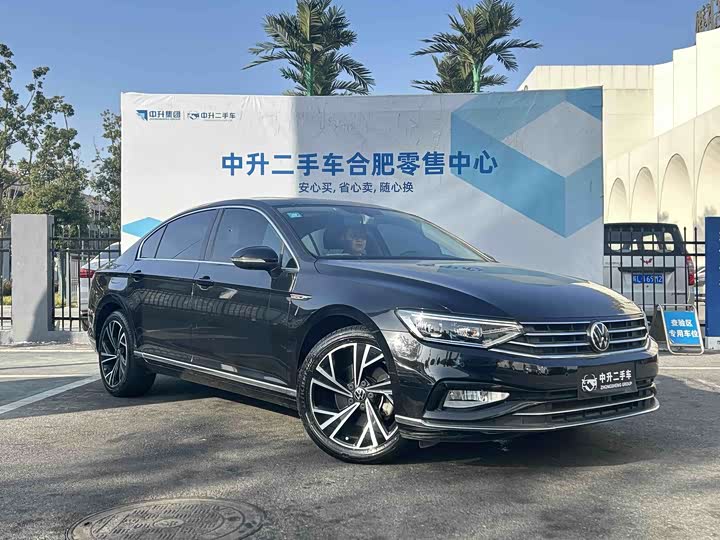 Фото 2 - Volkswagen Magotan