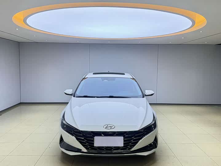 Фото 2 - Hyundai Elantra N line