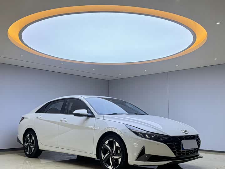 Фото 5 - Hyundai Elantra N line