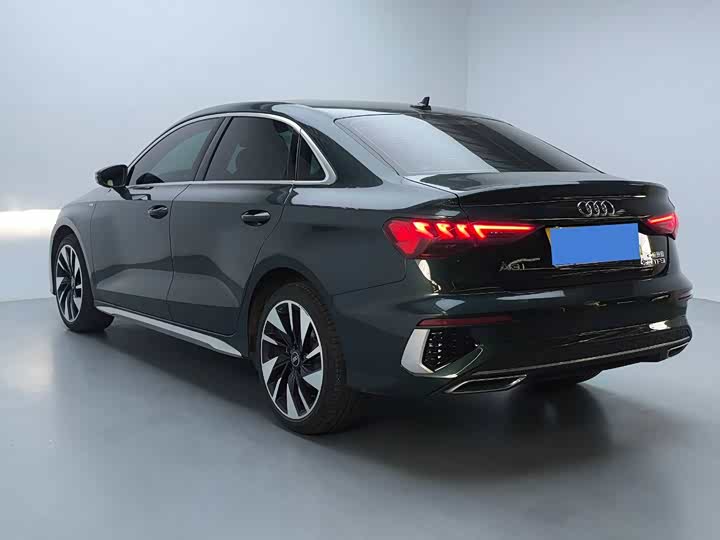 Фото 5 - Audi A3