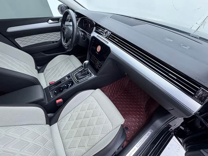 Фото 8 - Volkswagen Magotan