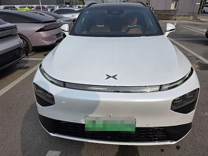 Фото 2 - XPeng G9