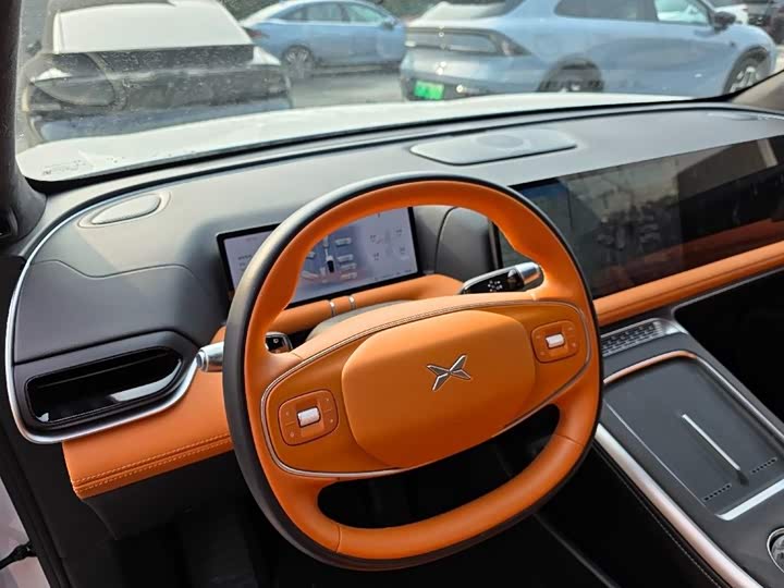 Фото 5 - XPeng G9