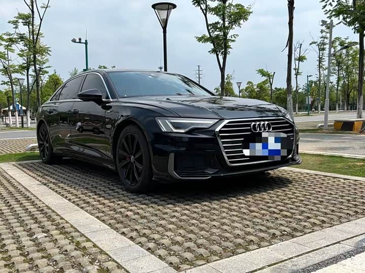 Фото 3 - Audi A6L