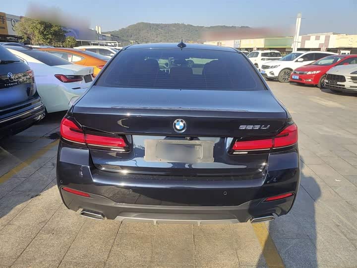 Фото 6 - BMW 5 Series