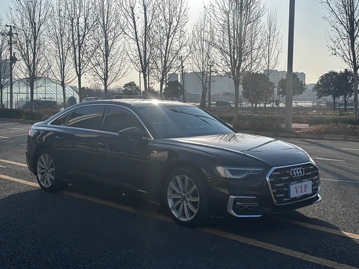 Фото 3 - Audi A6L