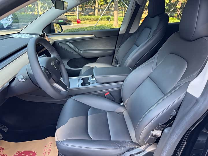 Фото 4 - Tesla Model Y