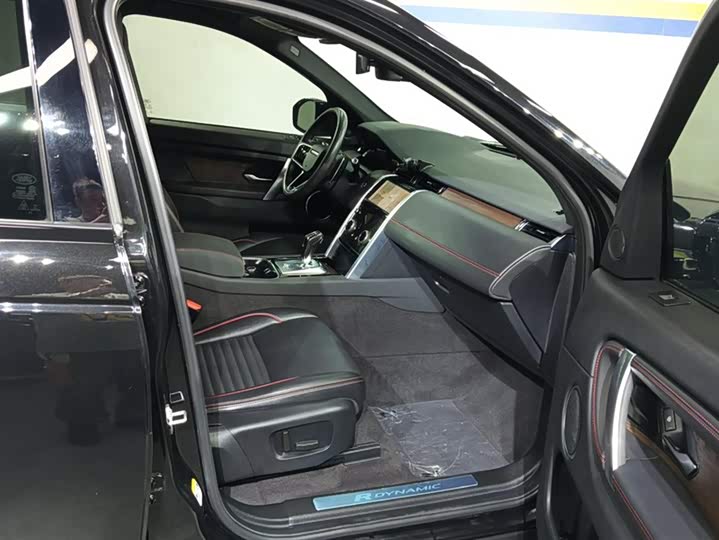 Фото 8 - Land Rover Discovery Sport