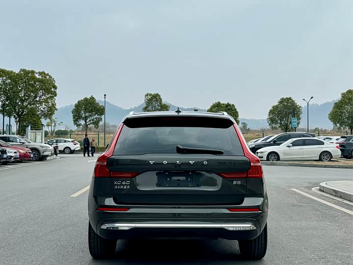 Фото 9 - Volvo XC60