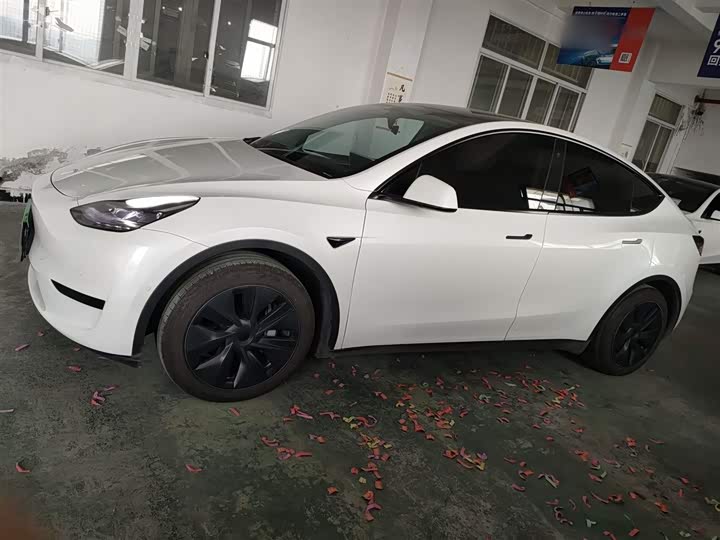 Фото 5 - Tesla Model Y