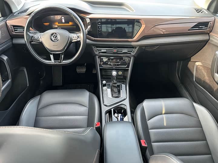 Фото 6 - Volkswagen Tharu