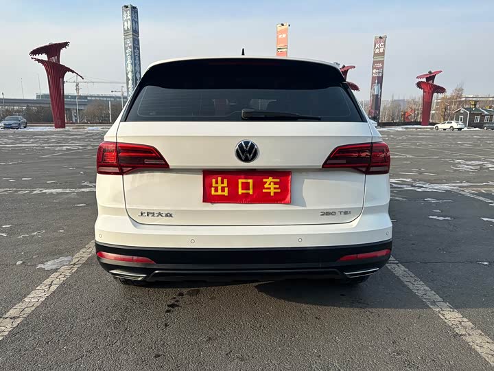 Фото 7 - Volkswagen Tharu