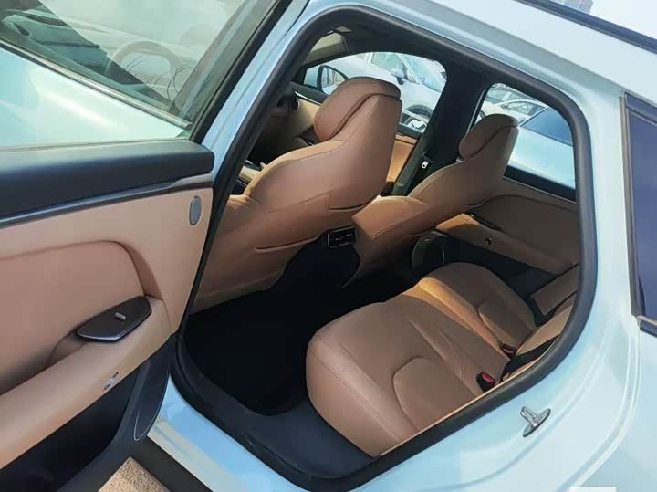 Фото 6 - BAIC Arcfox Alpha T5