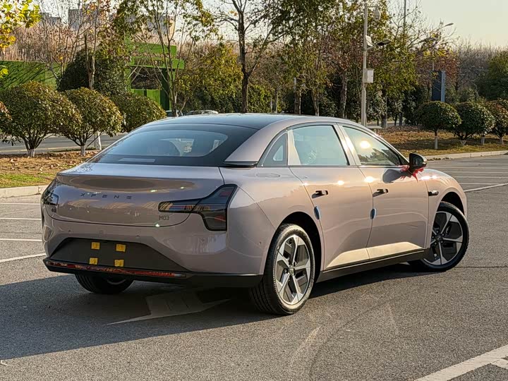 Фото 9 - XPeng Mona M03