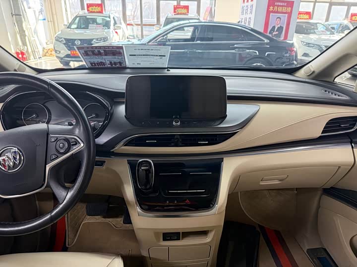 Фото 7 - Buick GL8 ES