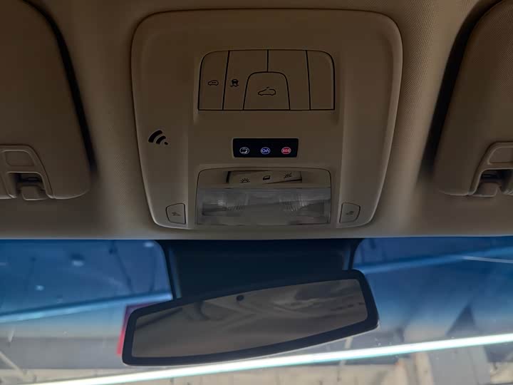 Фото 9 - Buick GL8 ES